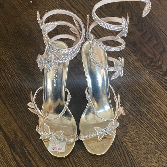Elegant Gold Rhinestone Women’s Sandals - Picture 1 of 8